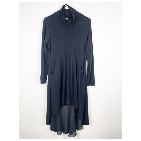 Soft Surroundings Crescent Moon Tunic in
Black Knit​​​​​​ - Picture 4 of 11